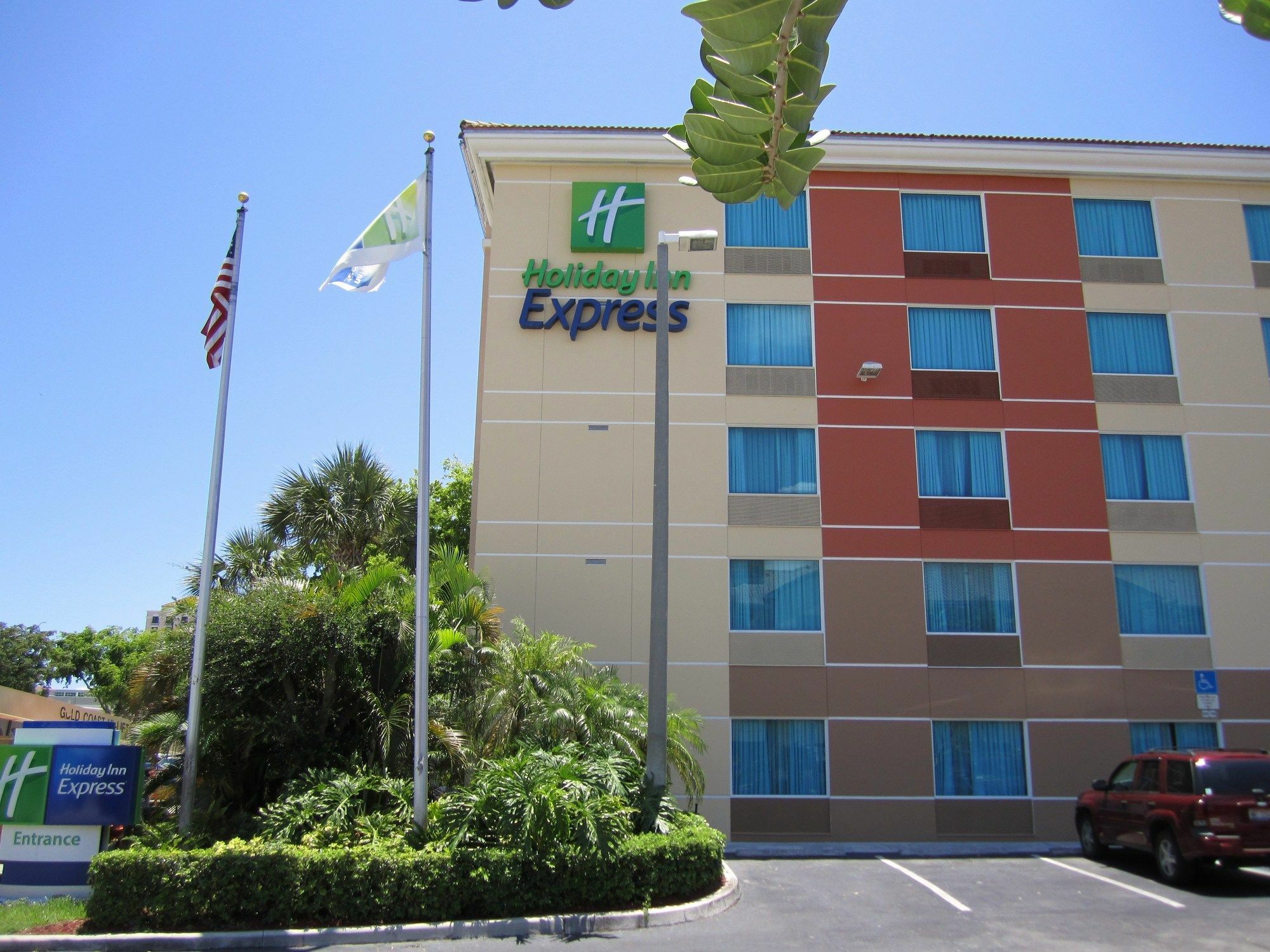 Holiday Inn Express Cruise Airport, An Ihg Hotel Fort Lauderdale Extérieur photo